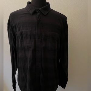Travis Mathew Button Up Shirt Adult XL Plaid Long Sleeve Casual Mens Charcoal